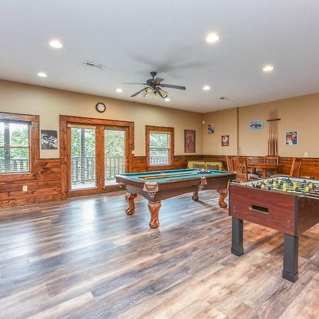 Smokystays 6 Bedroom Cabin ピジョンフォージ エクステリア 写真